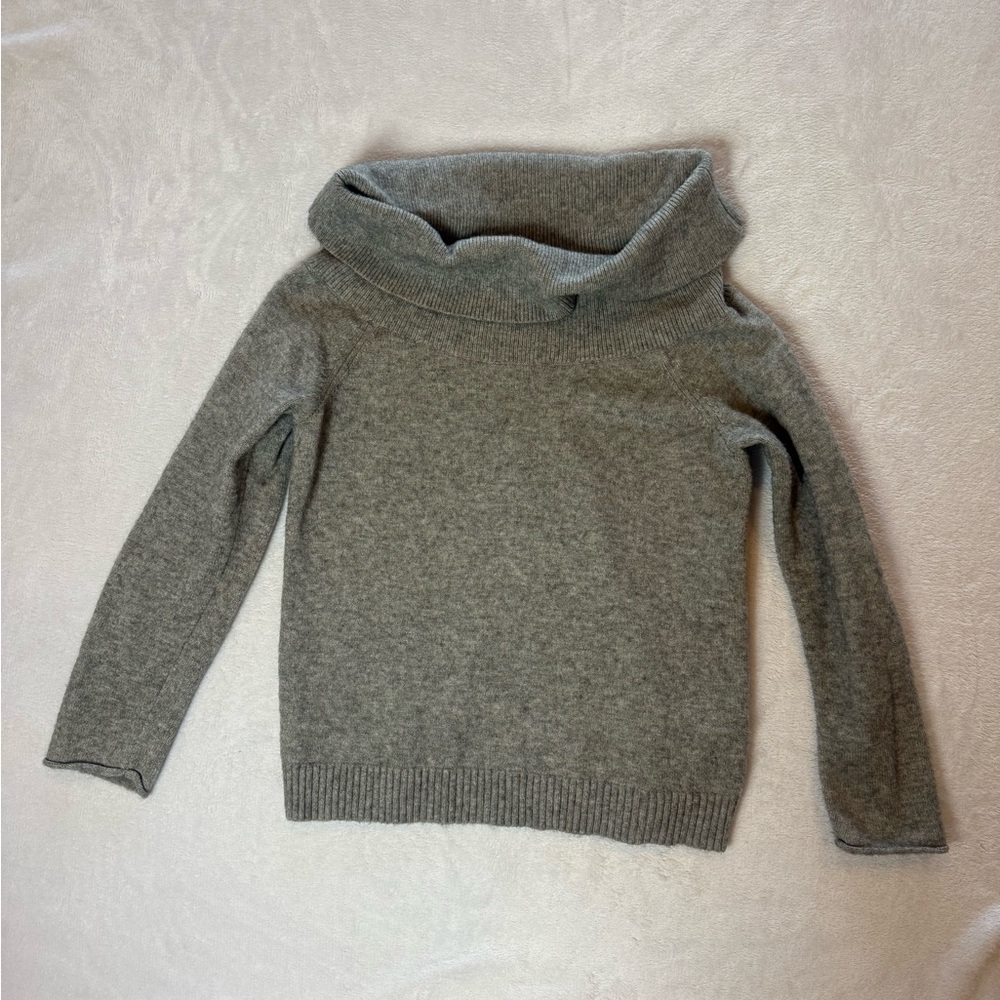 Anthropologie cropped off the shoulder Gray Sweater size small